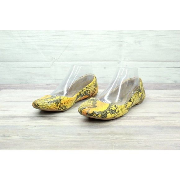 BOC Born Concept Reptile Yellow Batik Snakeskin Pattern Ballet Flats Size 7.5 - Picture 2 of 10